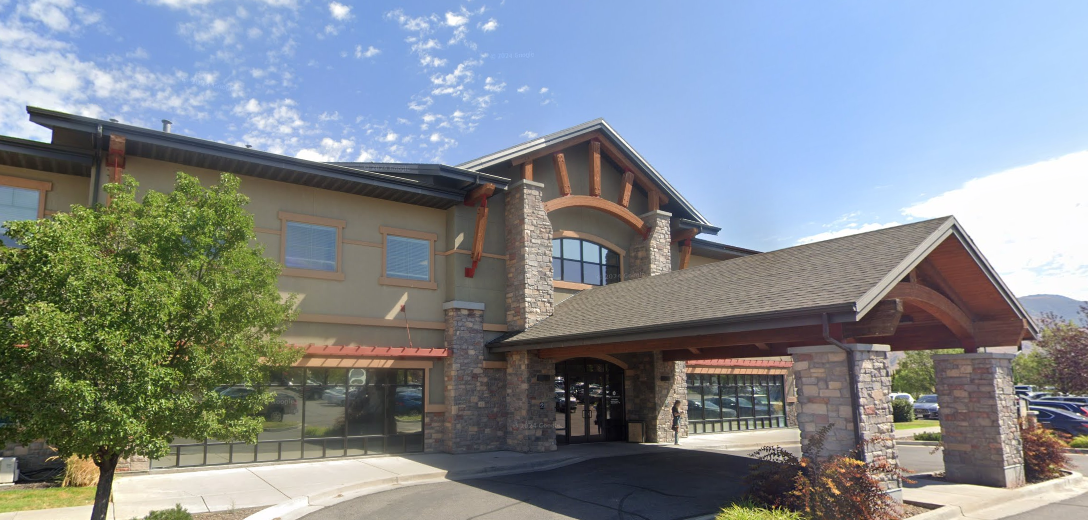 tooele-urology-outside-building